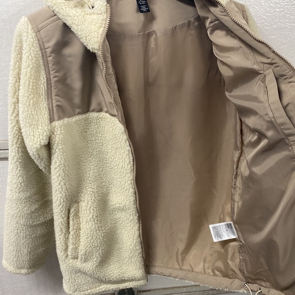 H&M jacket - Picture 3 of 4